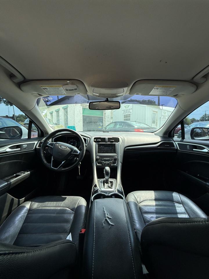 Ford Fusion SE 2016