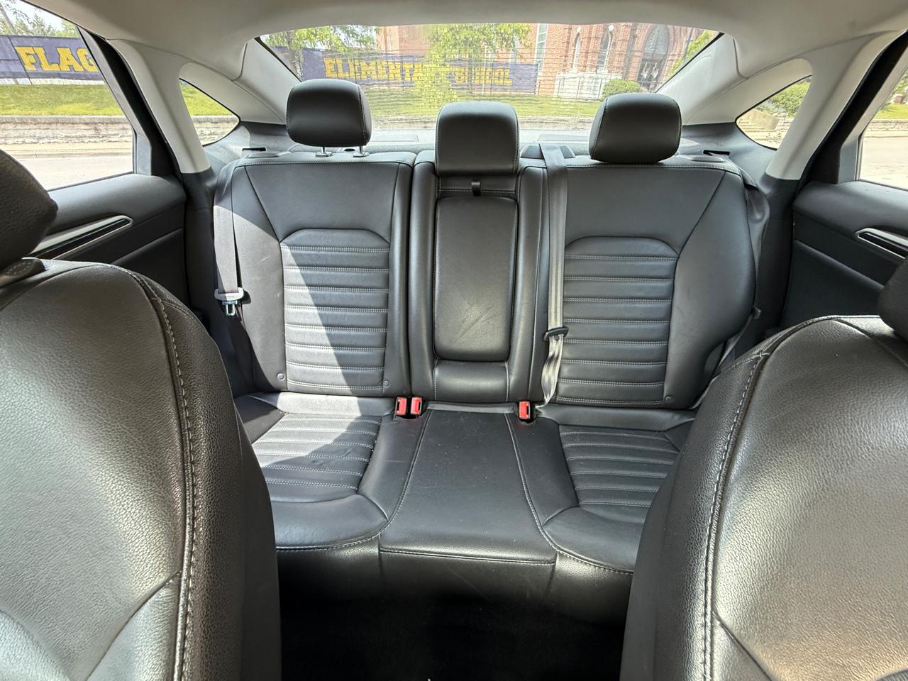 Ford Fusion SE 2016