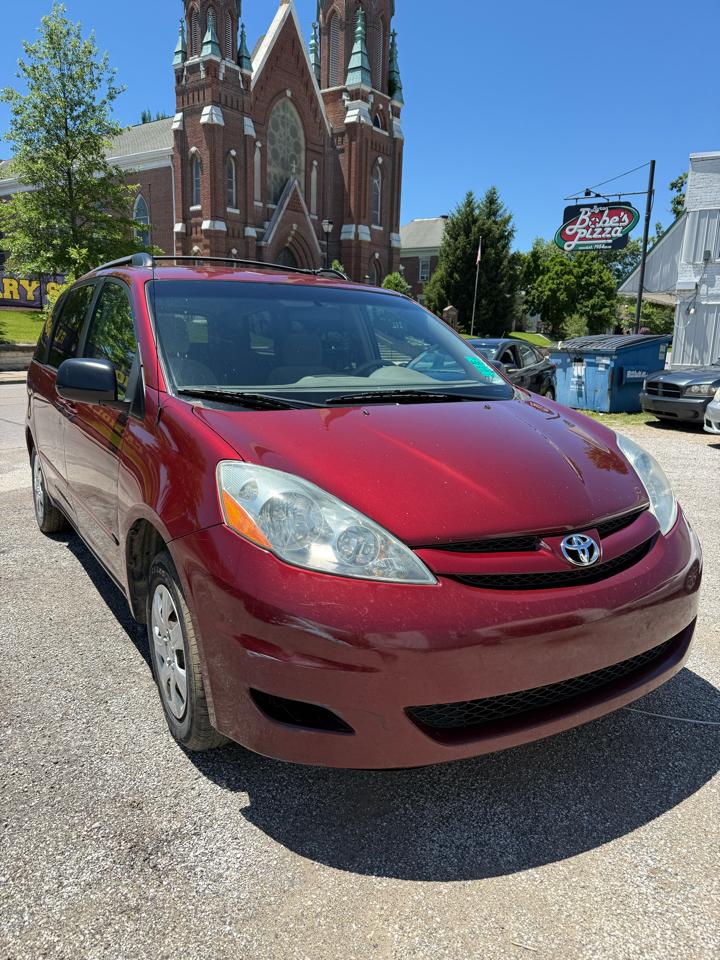 Toyota Sienna CE FWD 7-Passenger 2007