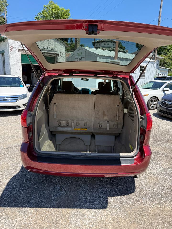 Toyota Sienna CE FWD 7-Passenger 2007