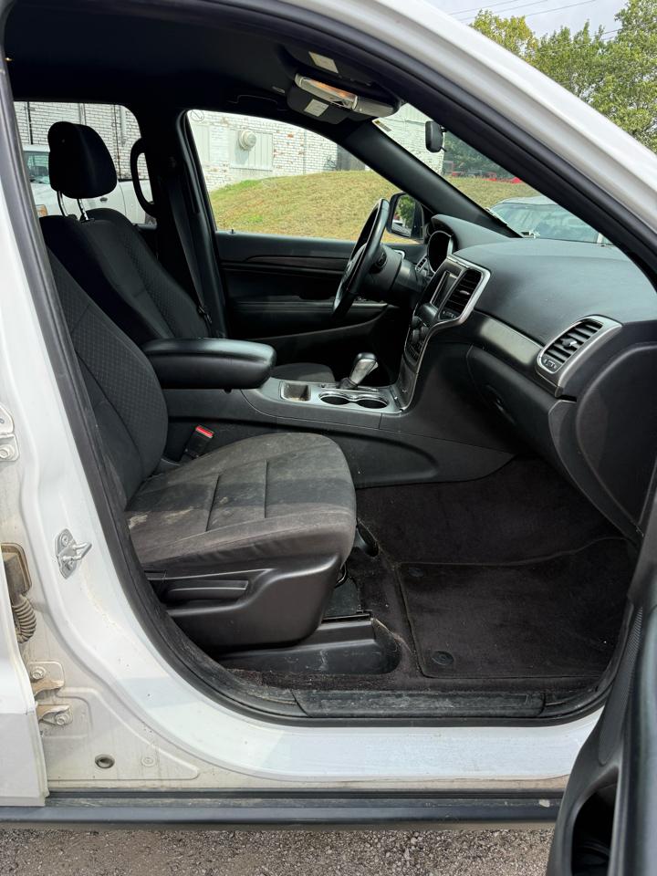 Jeep Grand Cherokee Laredo 4WD 2018