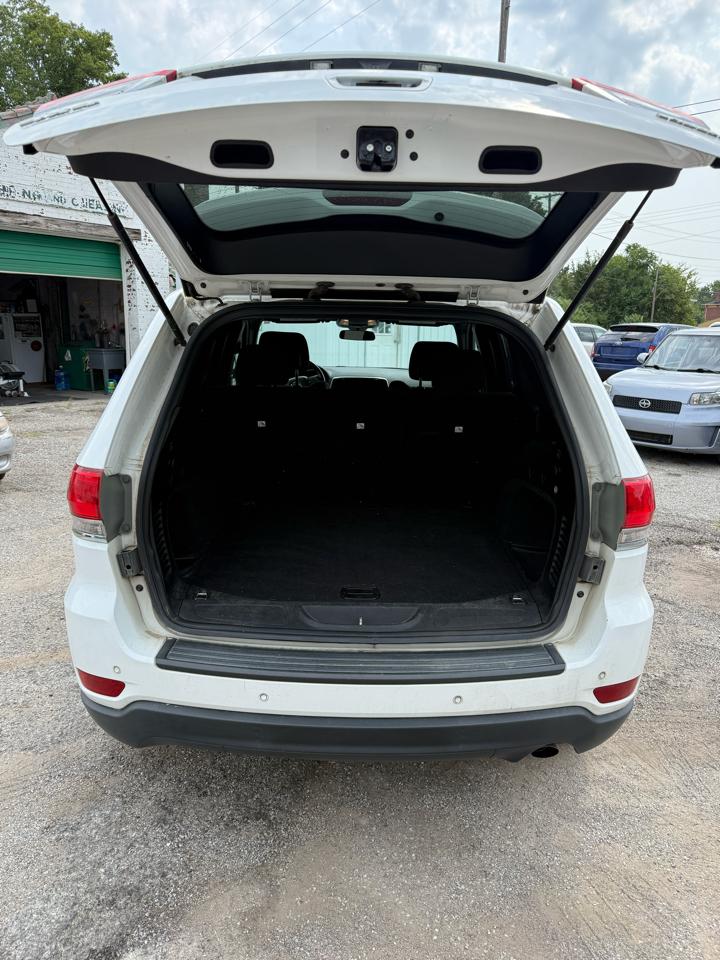 Jeep Grand Cherokee Laredo 4WD 2018