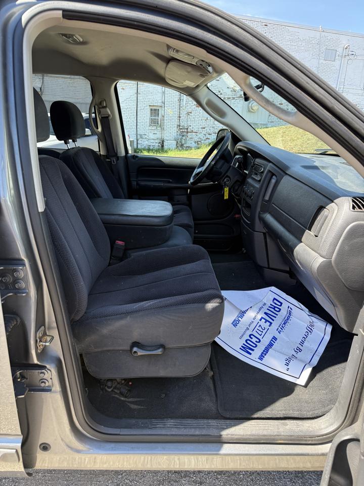 Dodge Ram 1500 ST Quad Cab Long Bed 2WD 2005