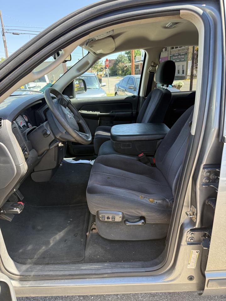 Dodge Ram 1500 ST Quad Cab Long Bed 2WD 2005