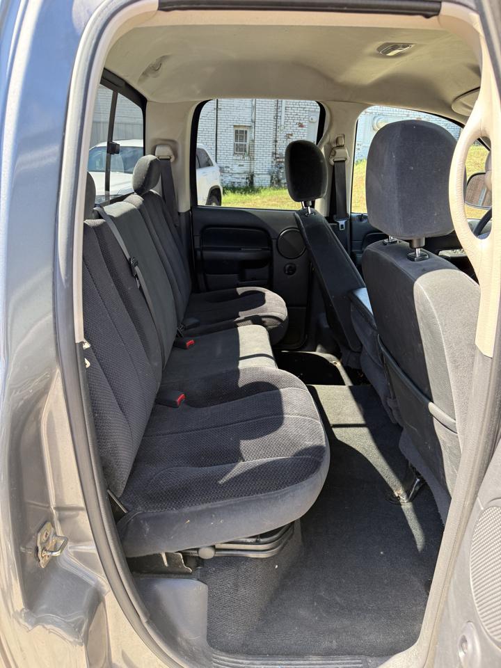 Dodge Ram 1500 ST Quad Cab Long Bed 2WD 2005