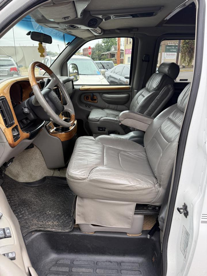 Chevrolet Express 1500 Cargo 2001