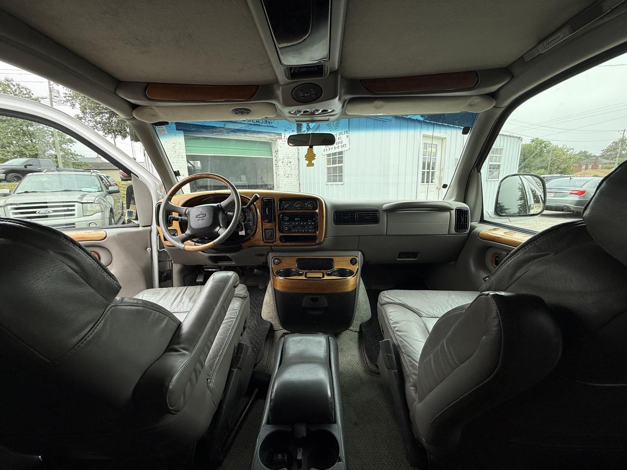 Chevrolet Express 1500 Cargo 2001