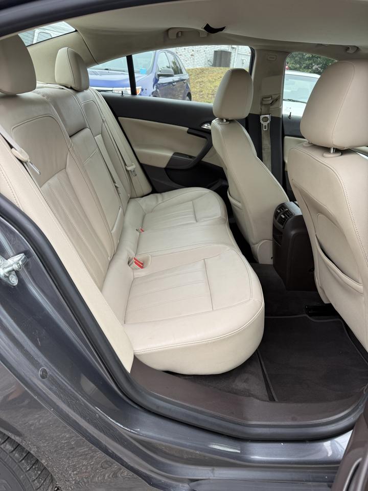 Buick Regal CXL - 1XL 2011