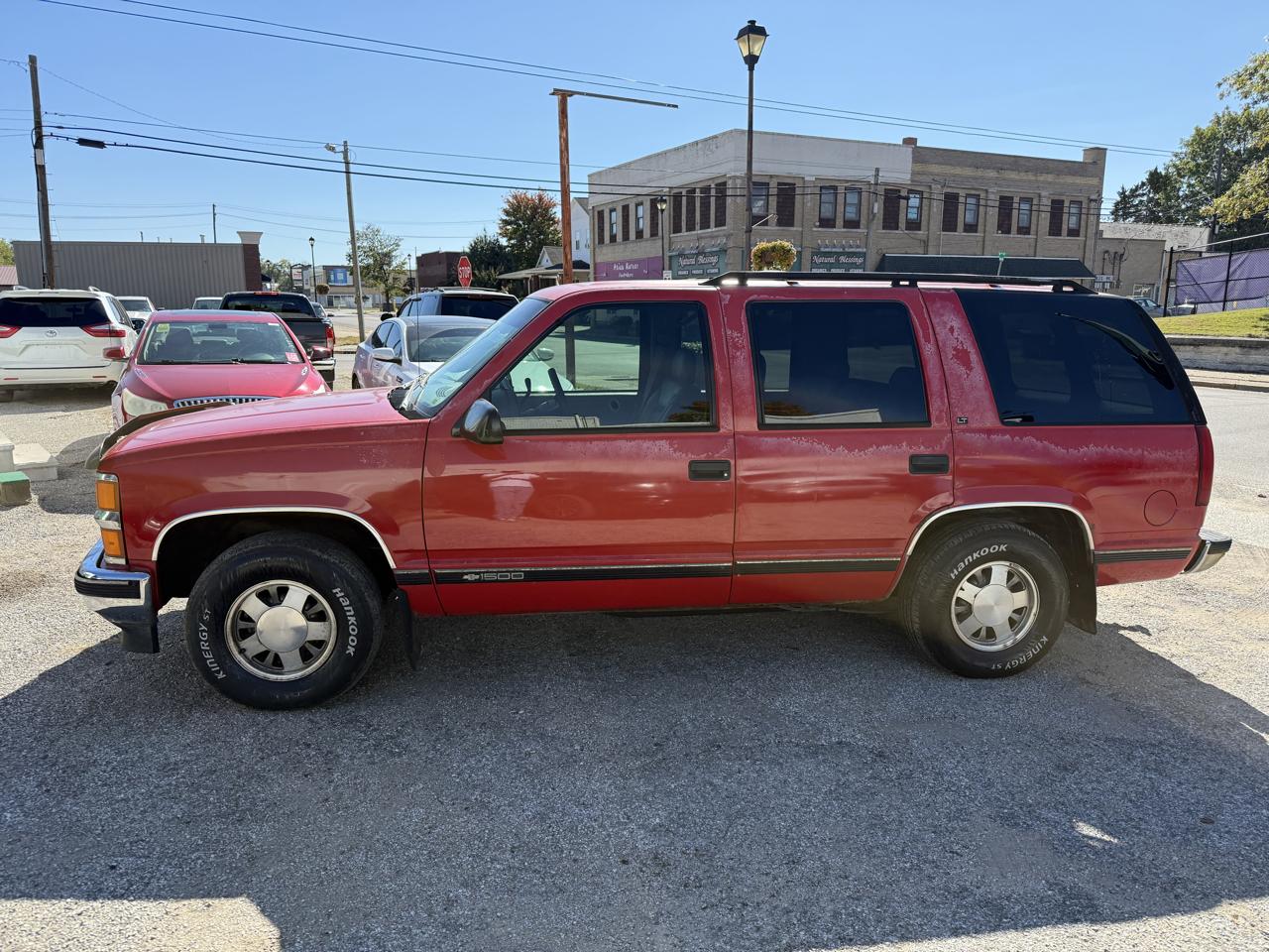 Chevrolet Tahoe 4-Door 2WD 1996