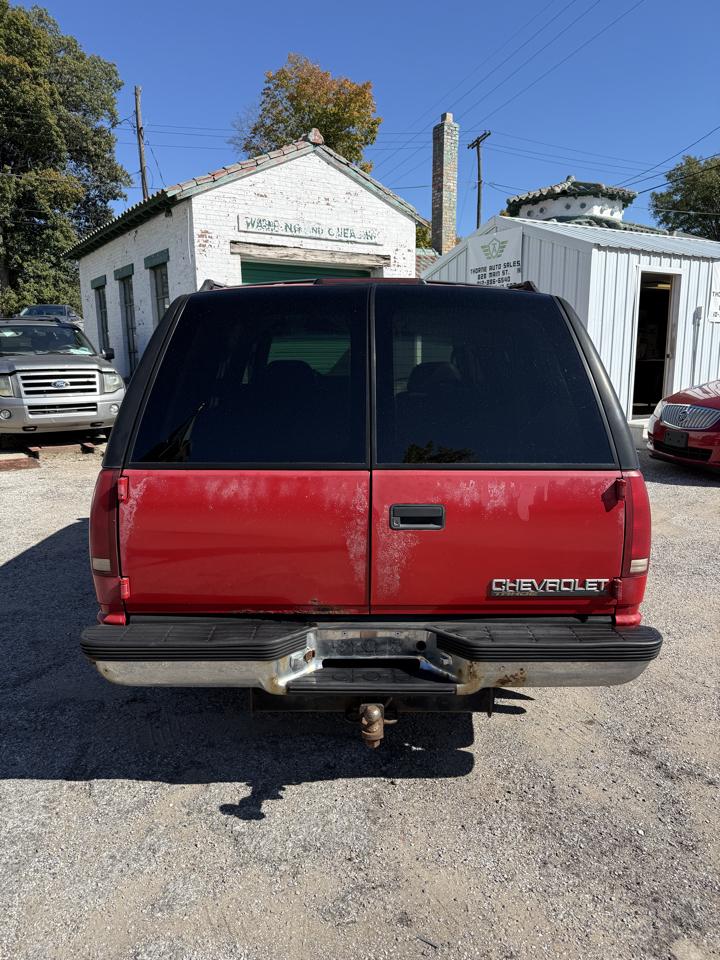 Chevrolet Tahoe 4-Door 2WD 1996