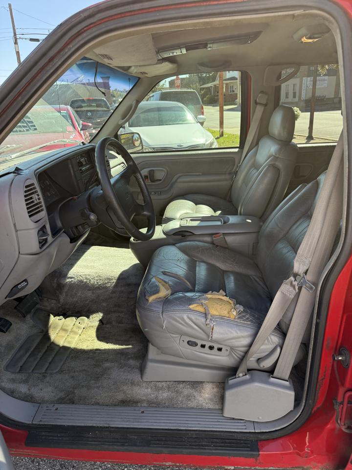 Chevrolet Tahoe 4-Door 2WD 1996