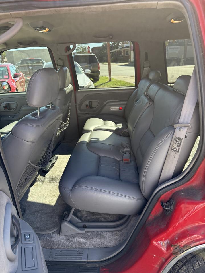 Chevrolet Tahoe 4-Door 2WD 1996