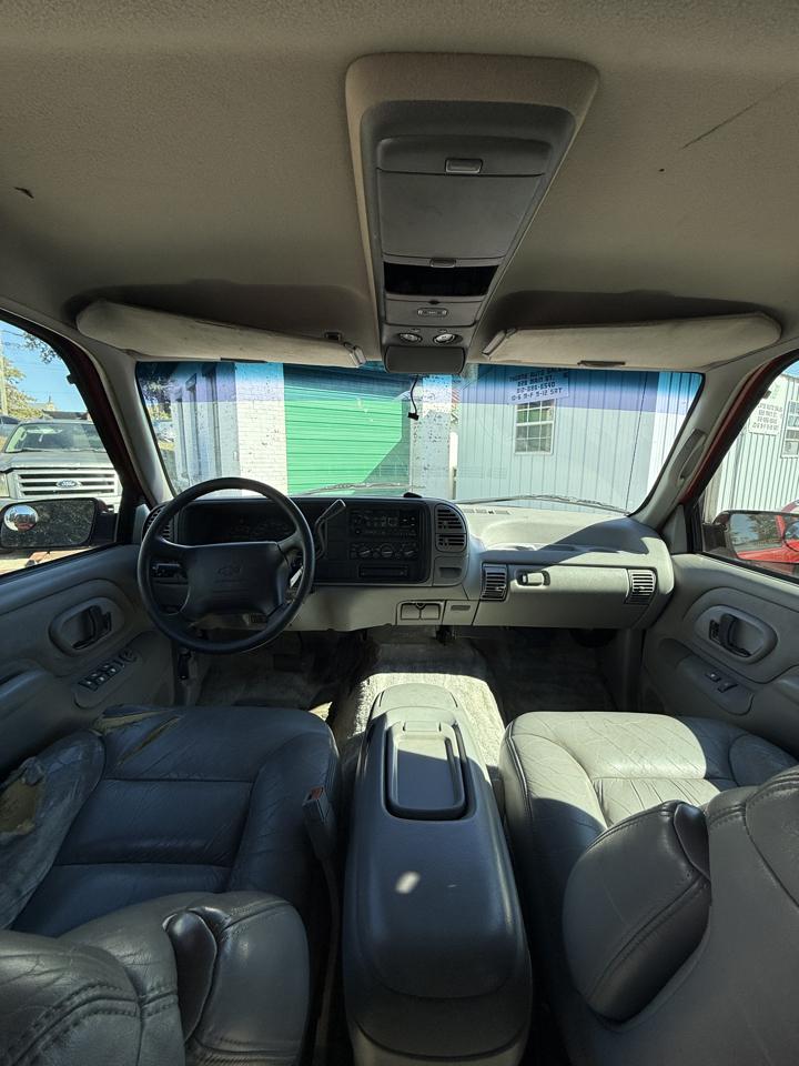 Chevrolet Tahoe 4-Door 2WD 1996