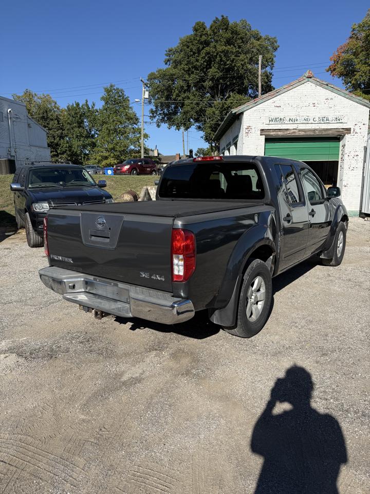 Nissan Frontier SE Crew Cab 4WD 2010
