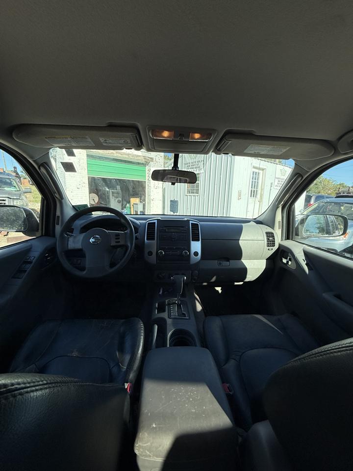 Nissan Frontier SE Crew Cab 4WD 2010