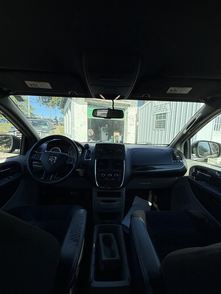 Dodge Grand Caravan SE 2014