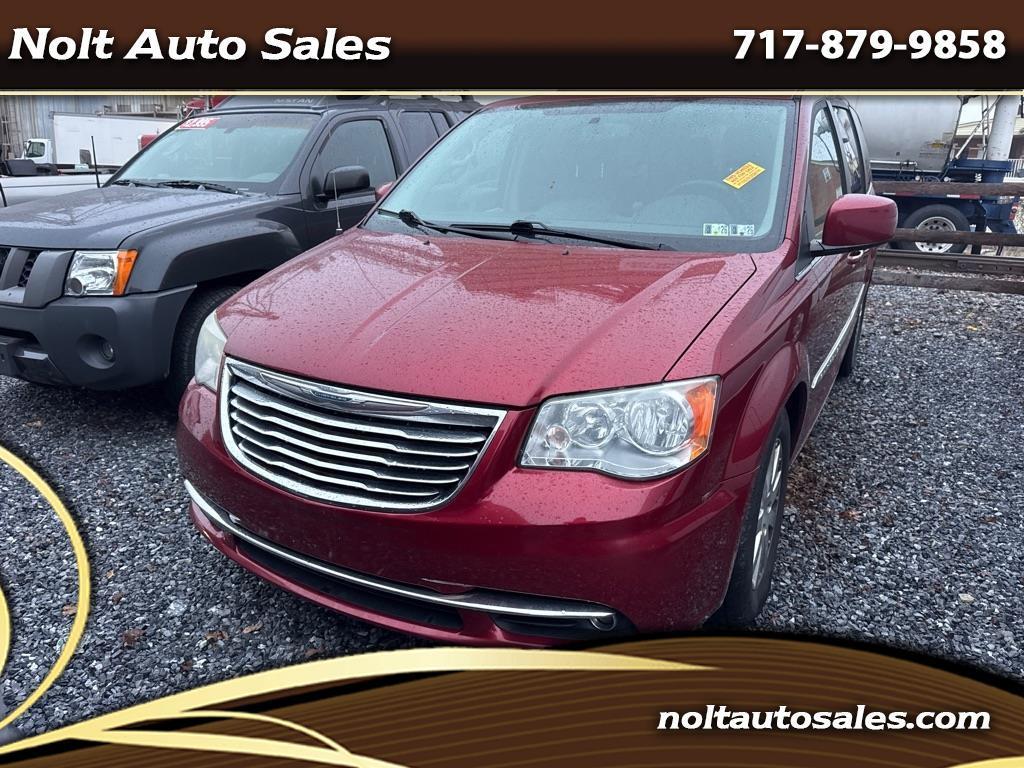 2013 Chrysler Town & Country Touring