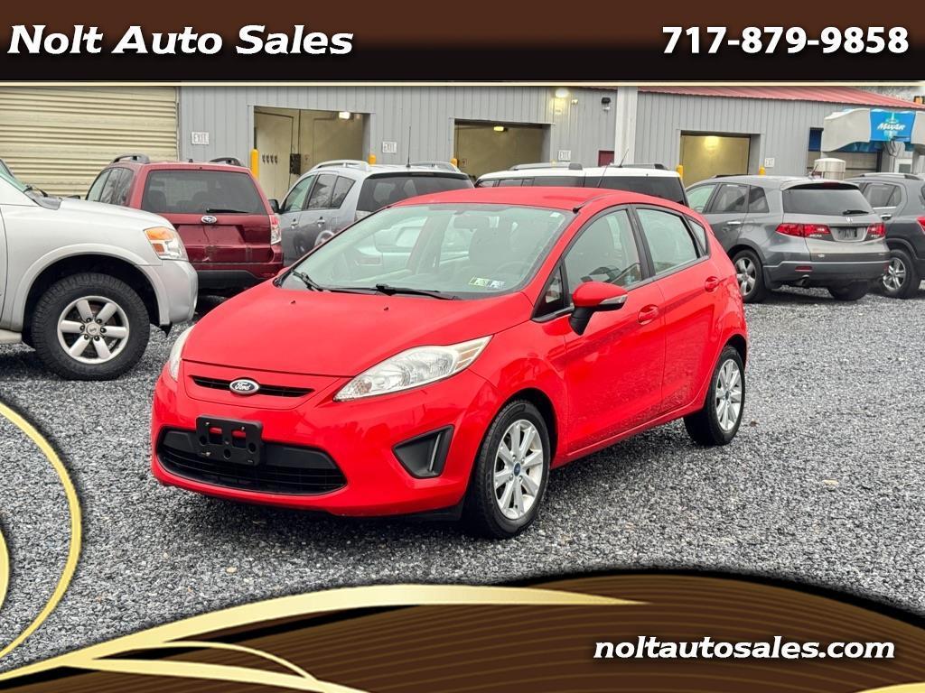2013 Ford Fiesta SE Hatchback