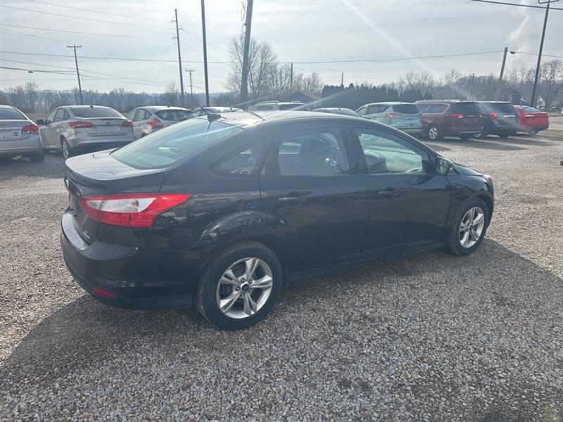 Ford Focus SE Sedan 2014