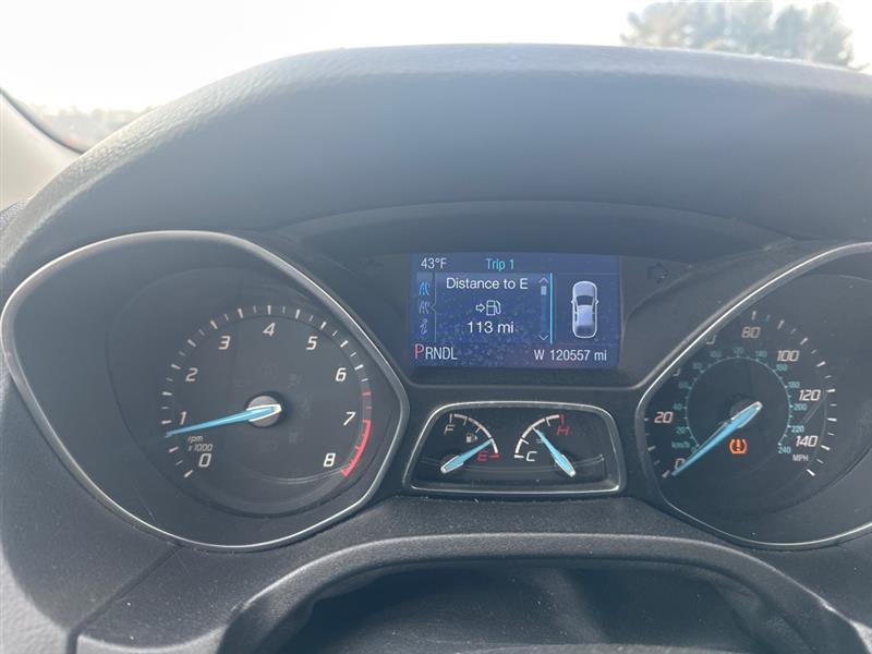 Ford Focus SE Sedan 2014