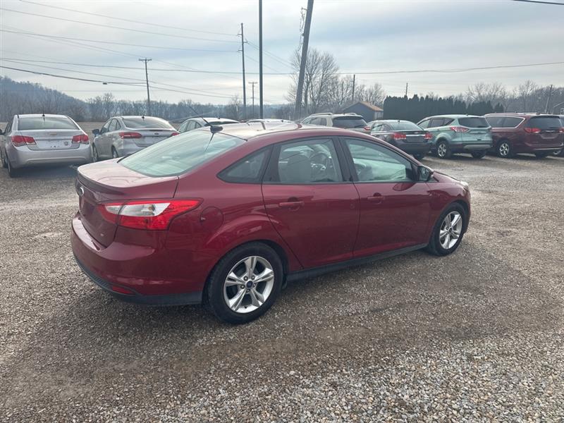 Ford Focus SE Sedan 2014