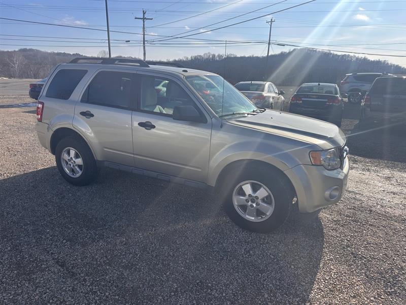 Ford Escape XLT FWD 2011