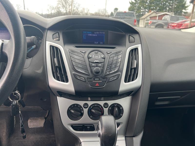 Ford Focus SE Sedan 2013