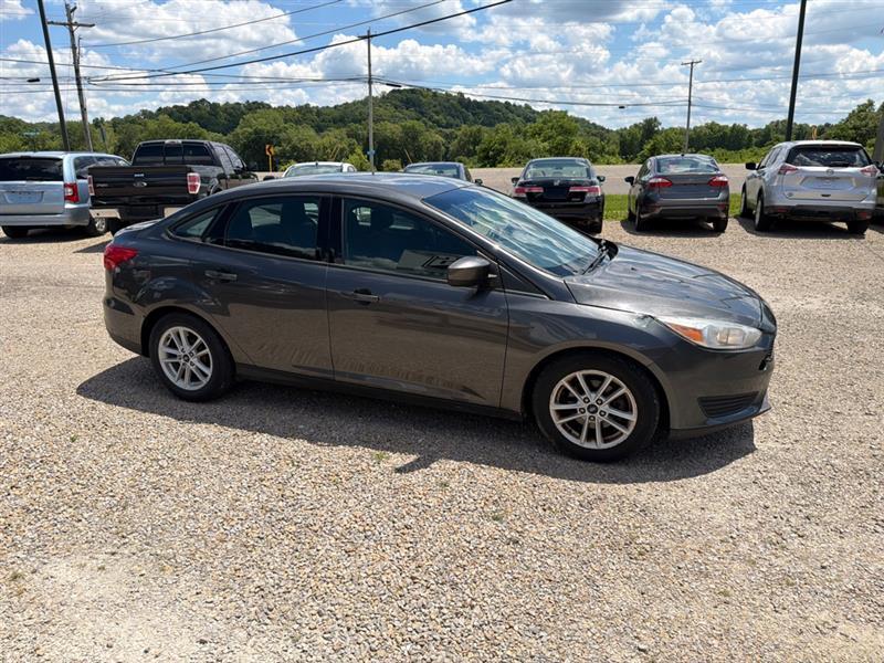 Ford Focus SE Sedan 2018