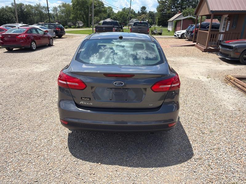 Ford Focus SE Sedan 2018