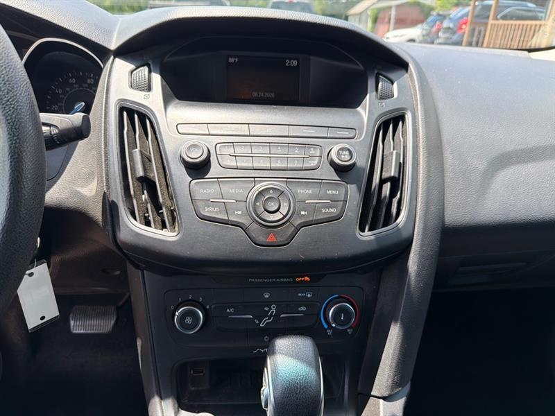 Ford Focus SE Sedan 2018