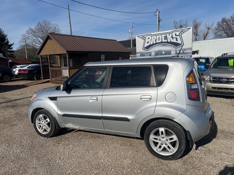 Kia Soul + 2010