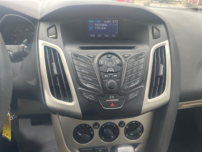 Ford Focus SE Hatch 2014