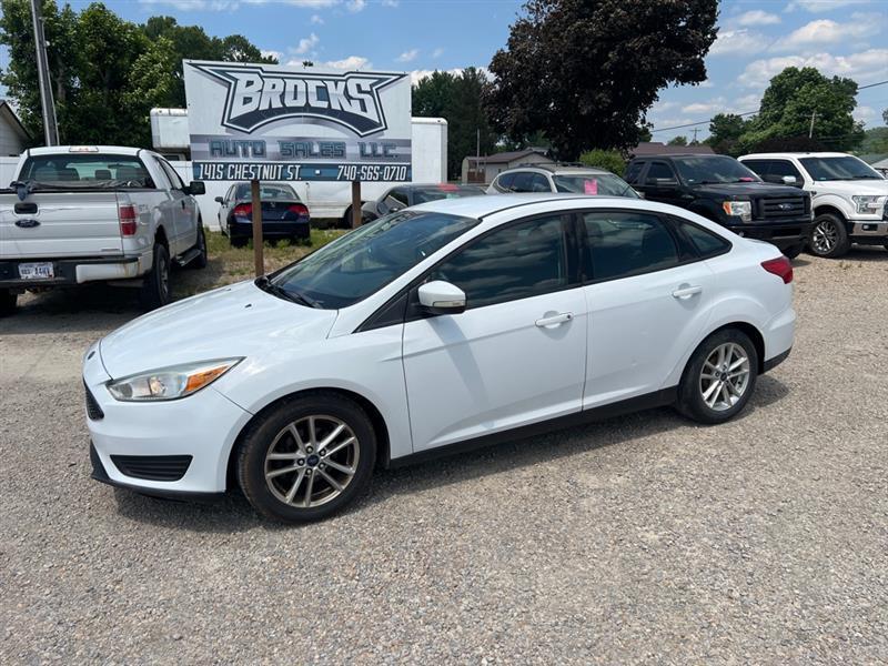 2016 Ford Focus Sedan SE's photo