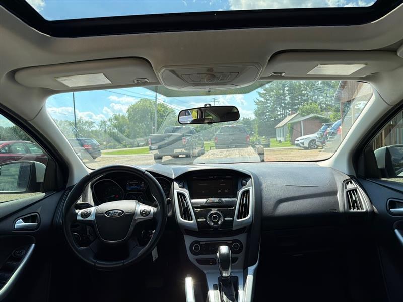 Ford Focus SE Hatch 2014