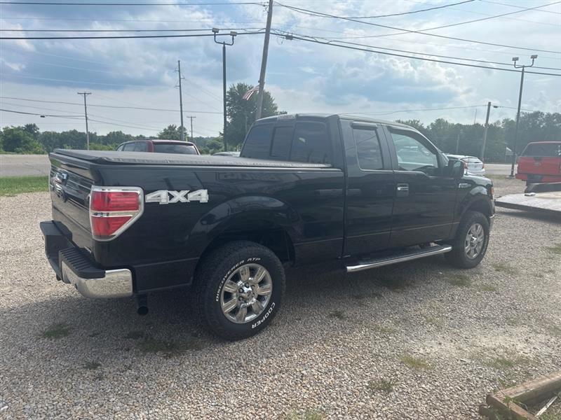 Ford F-150 XL SuperCab 8-ft. Bed 4WD 2011