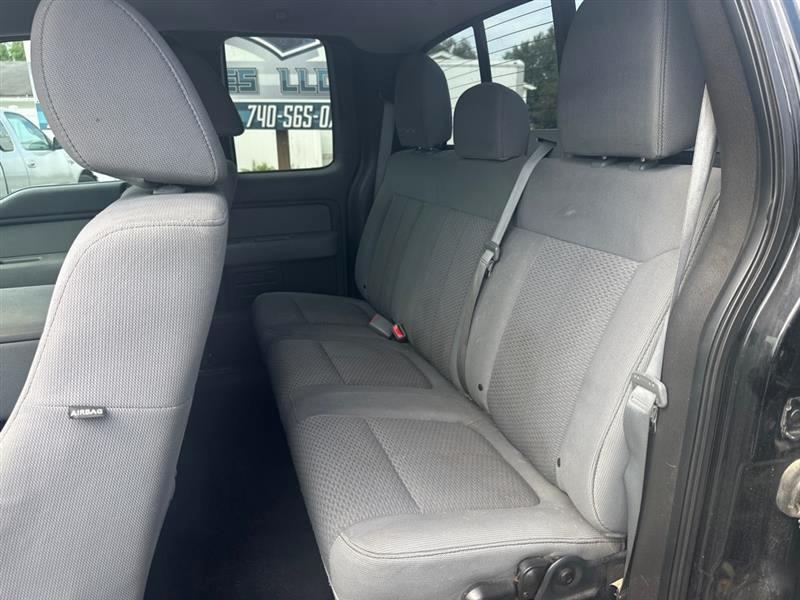 Ford F-150 XL SuperCab 8-ft. Bed 4WD 2011