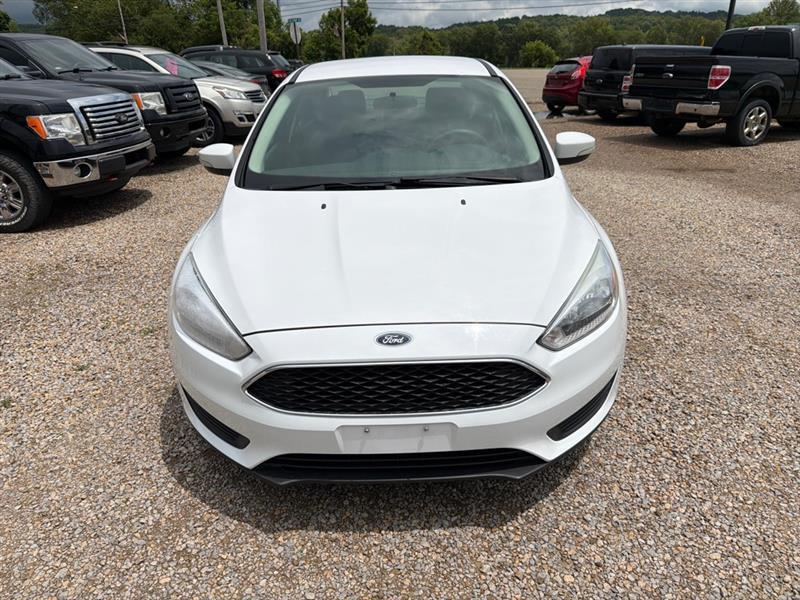 Ford Focus SE Sedan 2016