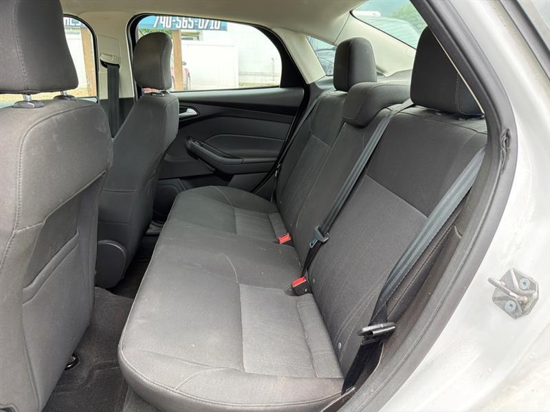 Ford Focus SE Sedan 2016