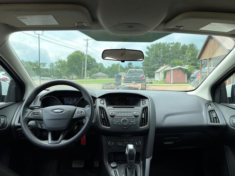 Ford Focus SE Sedan 2016