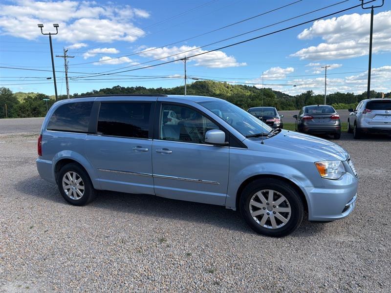 Chrysler Town & Country Touring 2012