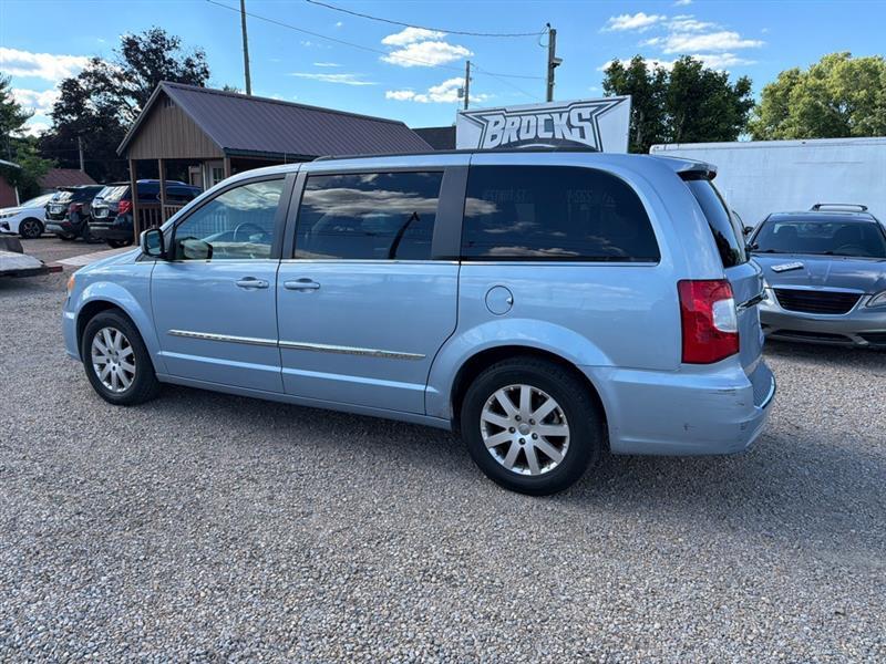 Chrysler Town & Country Touring 2012