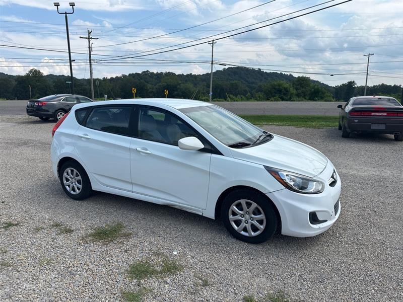 Hyundai Accent GS 5-Door 2014
