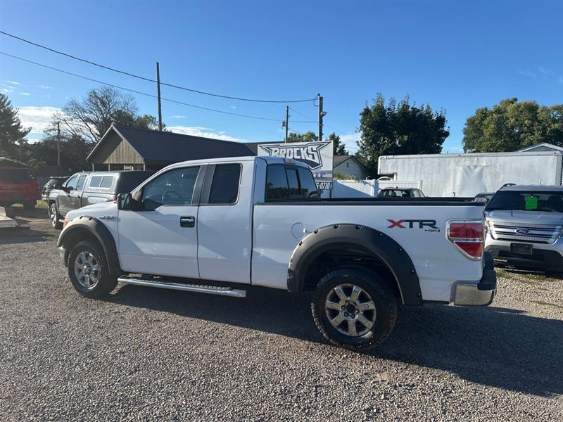 Ford F-150 XL SuperCab 8-ft. Bed 4WD 2013