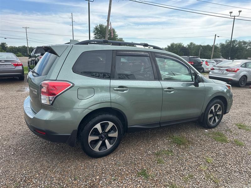 Subaru Forester 2.5i Premium PZEV CVT 2017