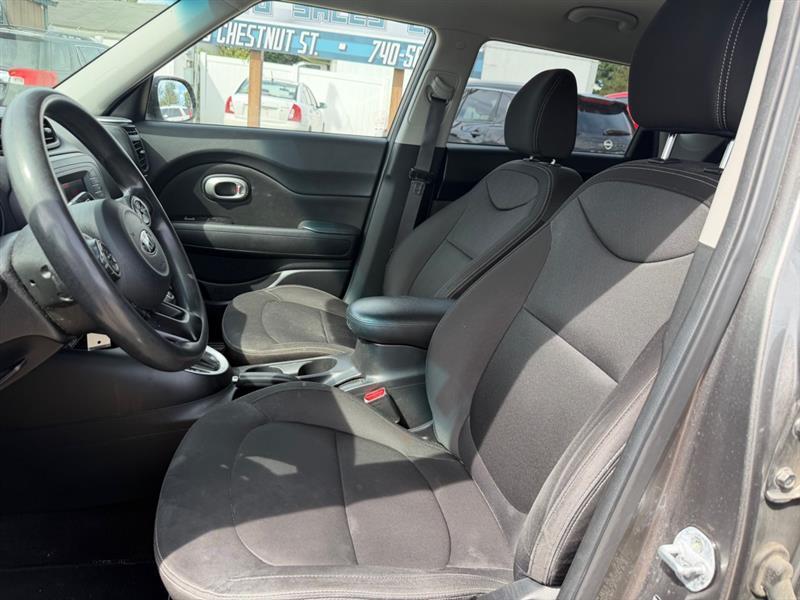 Kia Soul Base 6A 2016