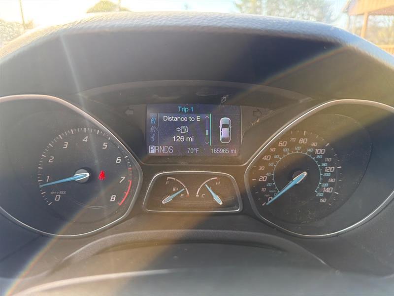 Ford Focus SE Sedan 2016