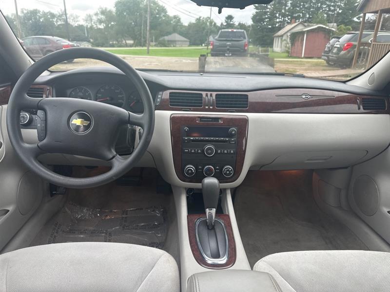 Chevrolet Impala LS 2011
