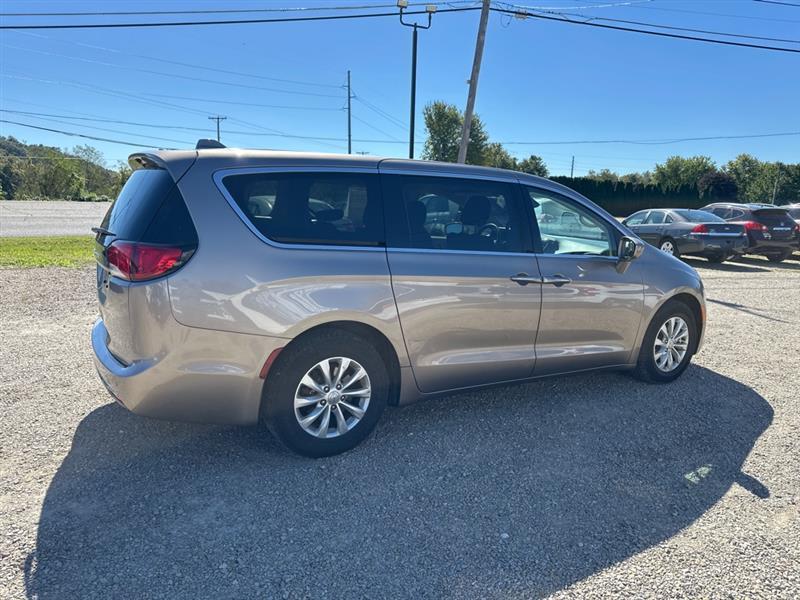 Chrysler Pacifica Touring Plus 2018