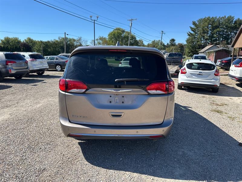 Chrysler Pacifica Touring Plus 2018