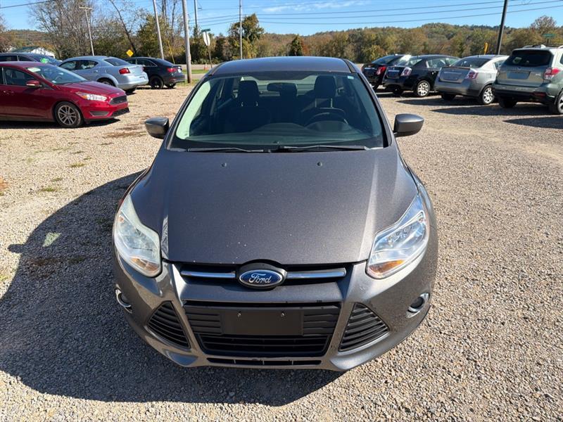 Ford Focus SE Sedan 2012